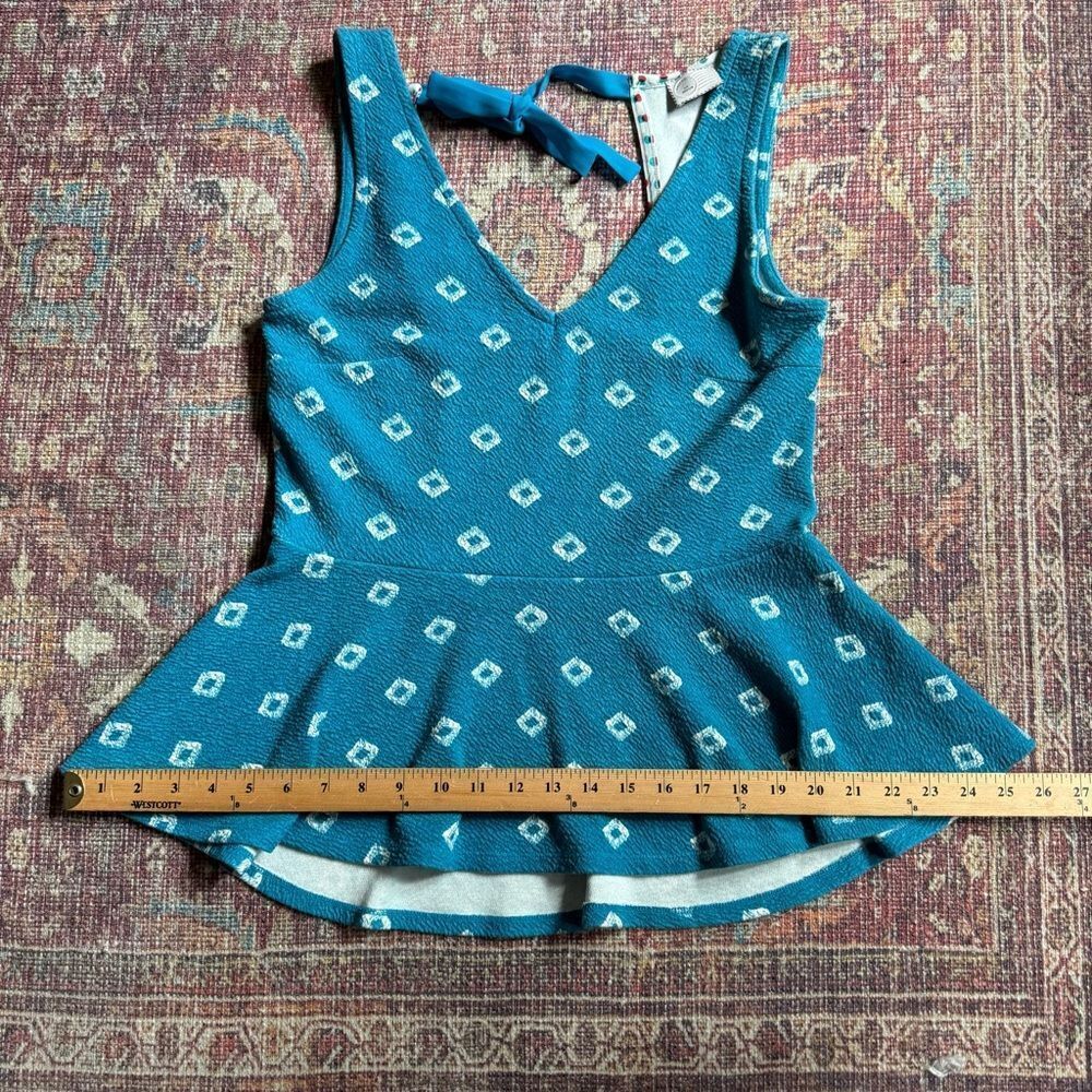 Anthropologie Postmark Flynn Women’s medium Blue Peplum Top with White Pattern - Picture 5 of 7